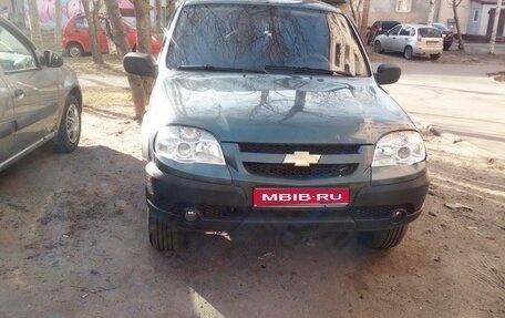 Chevrolet Niva I рестайлинг, 2010 год, 440 000 рублей, 1 фотография