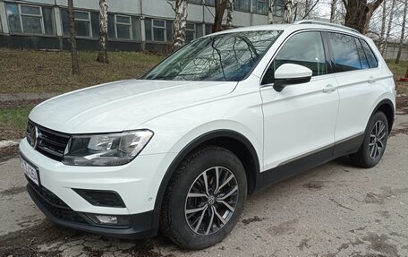 Volkswagen Tiguan II, 2019 год, 2 650 000 рублей, 2 фотография