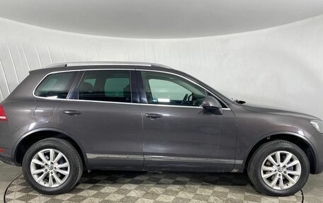 Volkswagen Touareg III, 2012 год, 2 370 000 рублей, 4 фотография