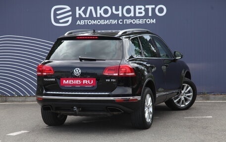 Volkswagen Touareg III, 2015 год, 3 590 000 рублей, 2 фотография
