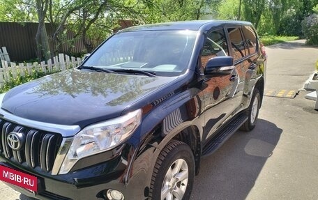 Toyota Land Cruiser Prado 150 рестайлинг 2, 2013 год, 3 090 000 рублей, 4 фотография