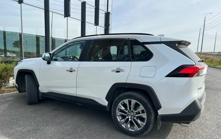 Toyota RAV4, 2020 год, 3 879 000 рублей, 3 фотография