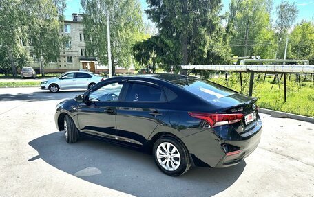 Hyundai Solaris II рестайлинг, 2018 год, 1 450 000 рублей, 2 фотография