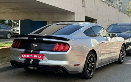 Ford Mustang VI рестайлинг, 2017 год, 3 450 000 рублей, 2 фотография