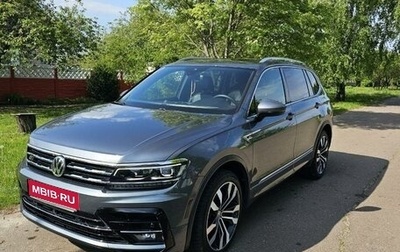 Volkswagen Tiguan II, 2019 год, 3 270 000 рублей, 1 фотография