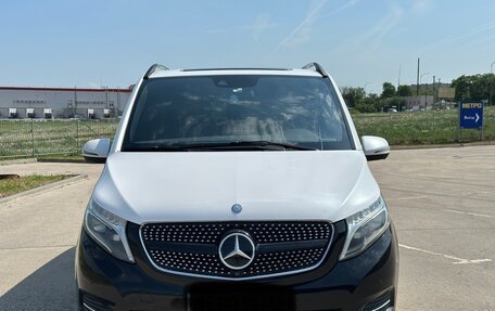 Mercedes-Benz V-Класс, 2016 год, 4 380 000 рублей, 2 фотография