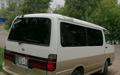 Toyota HiAce H100, 1994 год, 700 000 рублей, 4 фотография