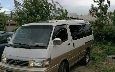 Toyota HiAce H100, 1994 год, 700 000 рублей, 2 фотография