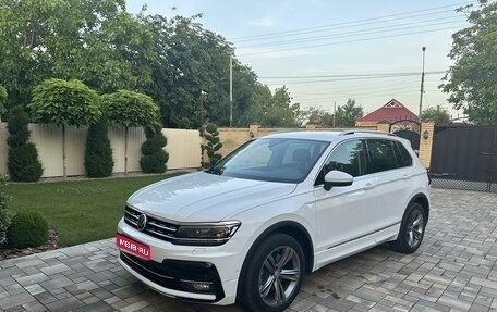 Volkswagen Tiguan II, 2019 год, 4 150 000 рублей, 1 фотография