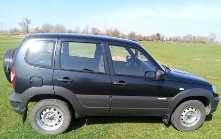 Chevrolet Niva I рестайлинг, 2013 год, 780 000 рублей, 4 фотография