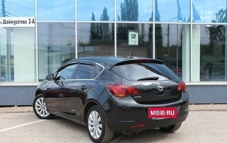 Opel Astra J, 2011 год, 890 000 рублей, 4 фотография