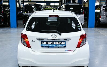 Toyota Vitz, 2012 год, 883 000 рублей, 9 фотография