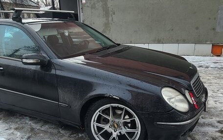 Mercedes-Benz E-Класс, 2003 год, 550 000 рублей, 2 фотография