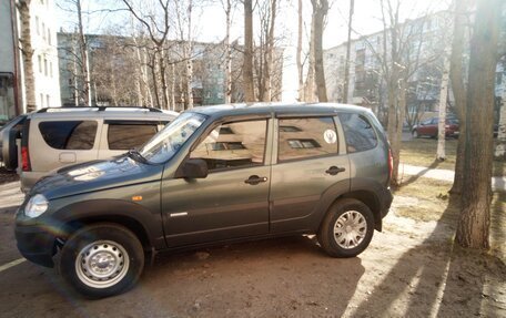 Chevrolet Niva I рестайлинг, 2010 год, 440 000 рублей, 3 фотография