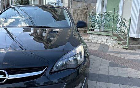 Opel Astra J, 2014 год, 1 150 000 рублей, 2 фотография
