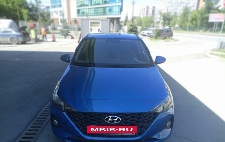 Hyundai Solaris II рестайлинг, 2021 год, 1 600 000 рублей, 6 фотография