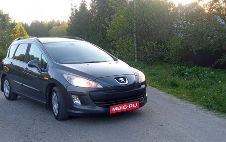 Peugeot 308 II, 2010 год, 602 000 рублей, 2 фотография