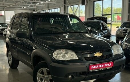 Chevrolet Niva I рестайлинг, 2018 год, 798 000 рублей, 3 фотография