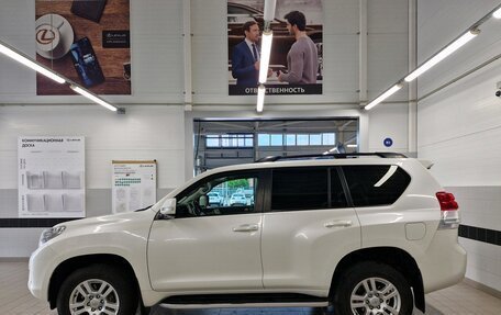 Toyota Land Cruiser Prado 150 рестайлинг 2, 2013 год, 3 250 000 рублей, 4 фотография