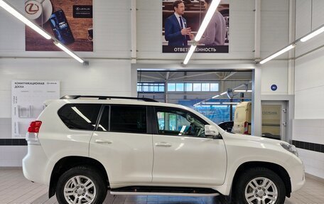 Toyota Land Cruiser Prado 150 рестайлинг 2, 2013 год, 3 250 000 рублей, 5 фотография