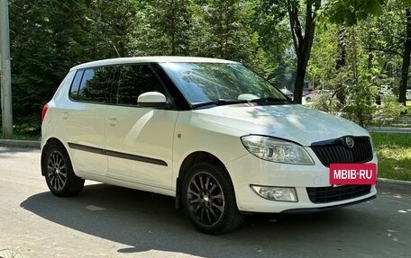 Skoda Fabia II, 2012 год, 930 000 рублей, 2 фотография