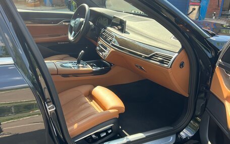 BMW 7 серия, 2016 год, 3 600 000 рублей, 9 фотография