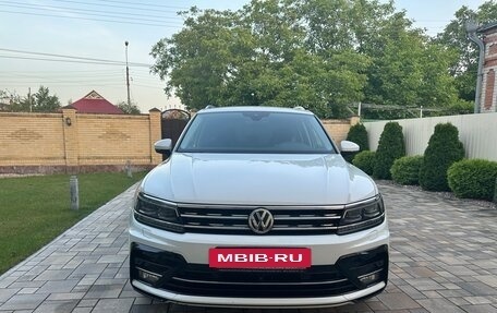 Volkswagen Tiguan II, 2019 год, 4 150 000 рублей, 3 фотография