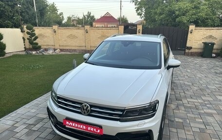 Volkswagen Tiguan II, 2019 год, 4 150 000 рублей, 2 фотография