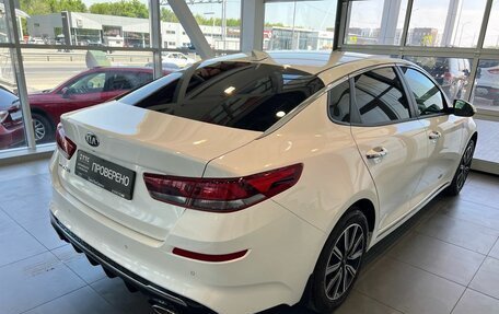 KIA Optima IV, 2018 год, 2 810 000 рублей, 5 фотография