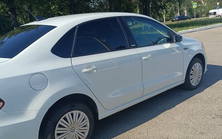 Volkswagen Polo VI (EU Market), 2017 год, 930 000 рублей, 2 фотография