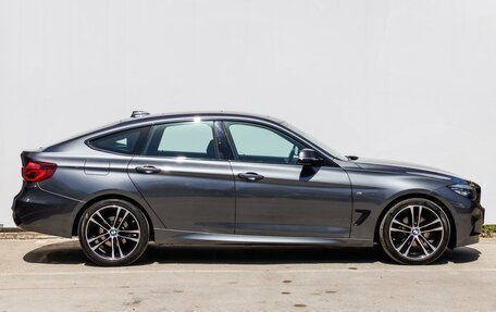BMW 3 серия, 2019 год, 3 300 000 рублей, 5 фотография
