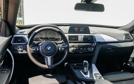 BMW 3 серия, 2019 год, 3 300 000 рублей, 17 фотография