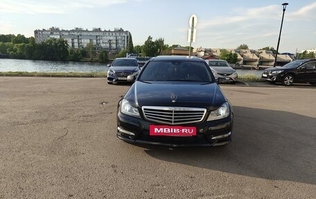 Mercedes-Benz C-Класс, 2013 год, 1 450 000 рублей, 2 фотография