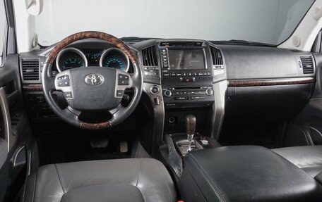 Toyota Land Cruiser 200, 2008 год, 3 299 000 рублей, 6 фотография