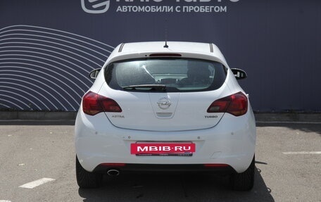 Opel Astra J, 2011 год, 770 000 рублей, 4 фотография