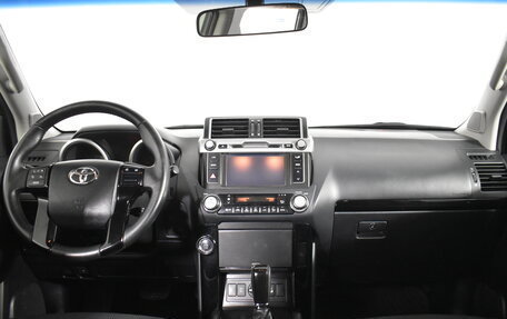 Toyota Land Cruiser Prado 150 рестайлинг 2, 2014 год, 3 490 000 рублей, 18 фотография