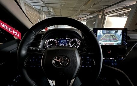 Toyota Camry, 2022 год, 3 890 000 рублей, 8 фотография