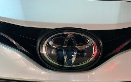 Toyota Camry, 2022 год, 3 890 000 рублей, 18 фотография