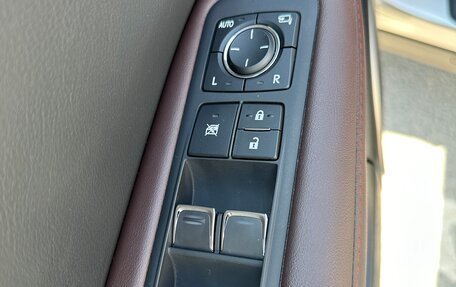 Lexus RX IV рестайлинг, 2022 год, 7 450 000 рублей, 12 фотография