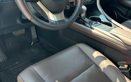 Lexus RX IV рестайлинг, 2022 год, 7 450 000 рублей, 11 фотография