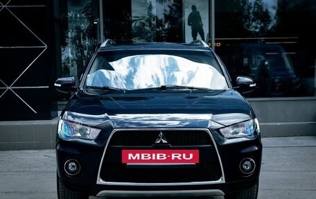 Mitsubishi Outlander III рестайлинг 3, 2010 год, 1 470 000 рублей, 8 фотография