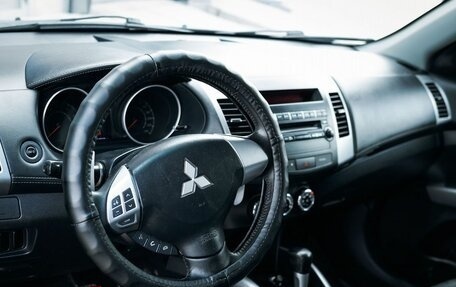 Mitsubishi Outlander III рестайлинг 3, 2010 год, 1 470 000 рублей, 14 фотография