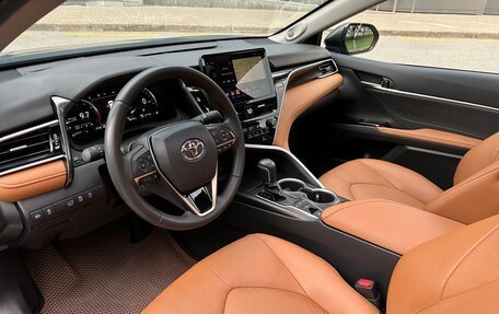 Toyota Camry, 2023 год, 4 300 000 рублей, 17 фотография