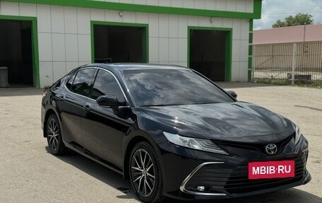 Toyota Camry, 2021 год, 4 330 000 рублей, 3 фотография