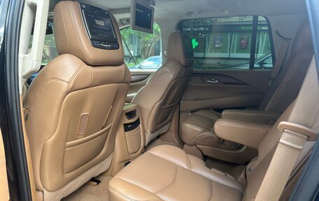 Cadillac Escalade IV, 2017 год, 4 200 000 рублей, 6 фотография