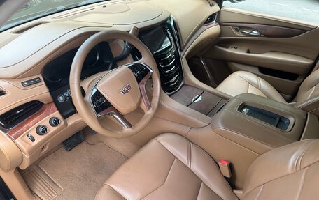 Cadillac Escalade IV, 2017 год, 4 200 000 рублей, 7 фотография