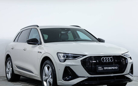 Audi e-tron I, 2021 год, 4 922 000 рублей, 3 фотография