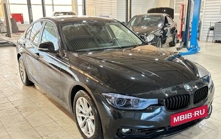 BMW 3 серия, 2017 год, 2 500 000 рублей, 2 фотография