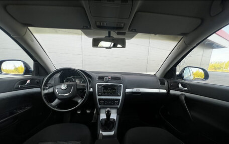 Skoda Octavia, 2011 год, 1 300 000 рублей, 24 фотография