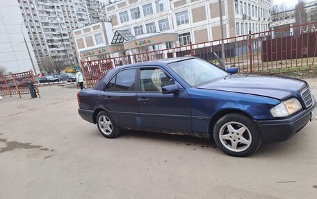 Mercedes-Benz C-Класс, 1995 год, 160 000 рублей, 3 фотография